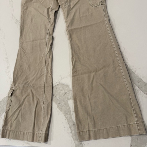 Vintage Y2K BKE Low Rise Khaki Cargo Bootcut Pants Womens Size 32 Beige Utility - Picture 2 of 9